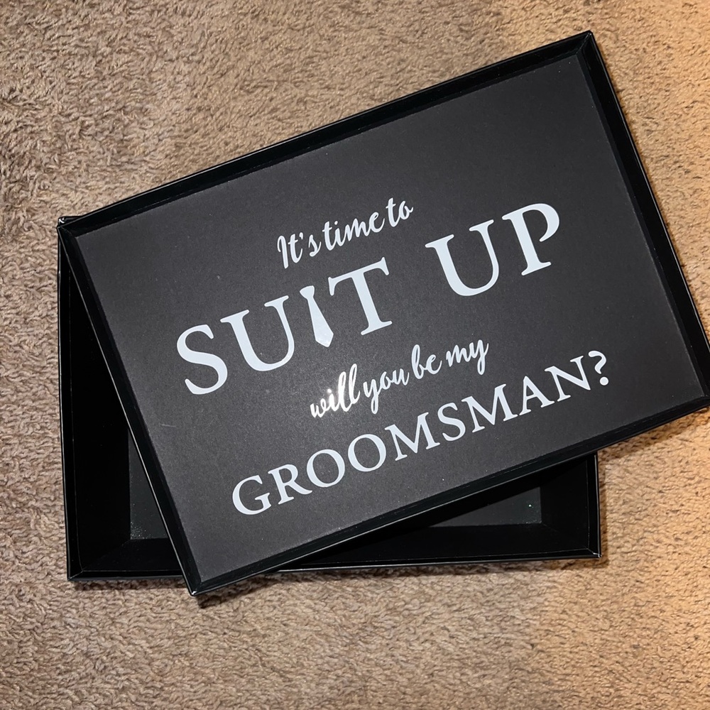 👔 empty Groomsmen Box